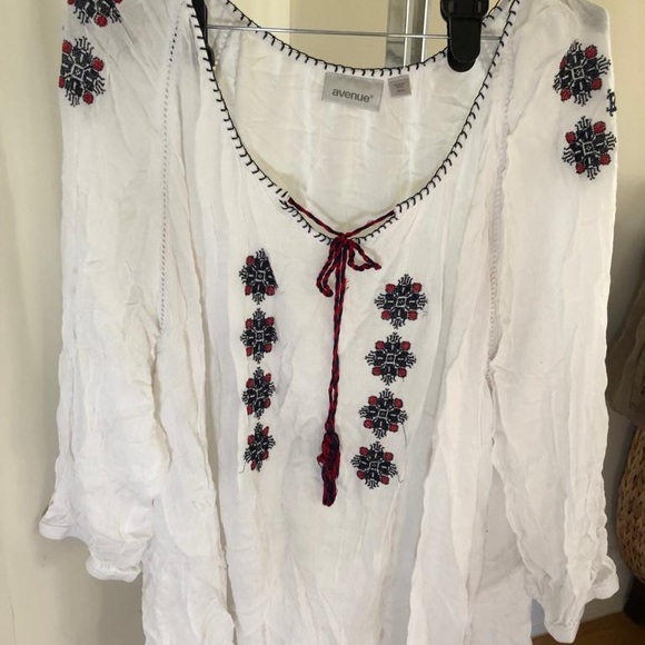 Avenue Tops - Avenue top